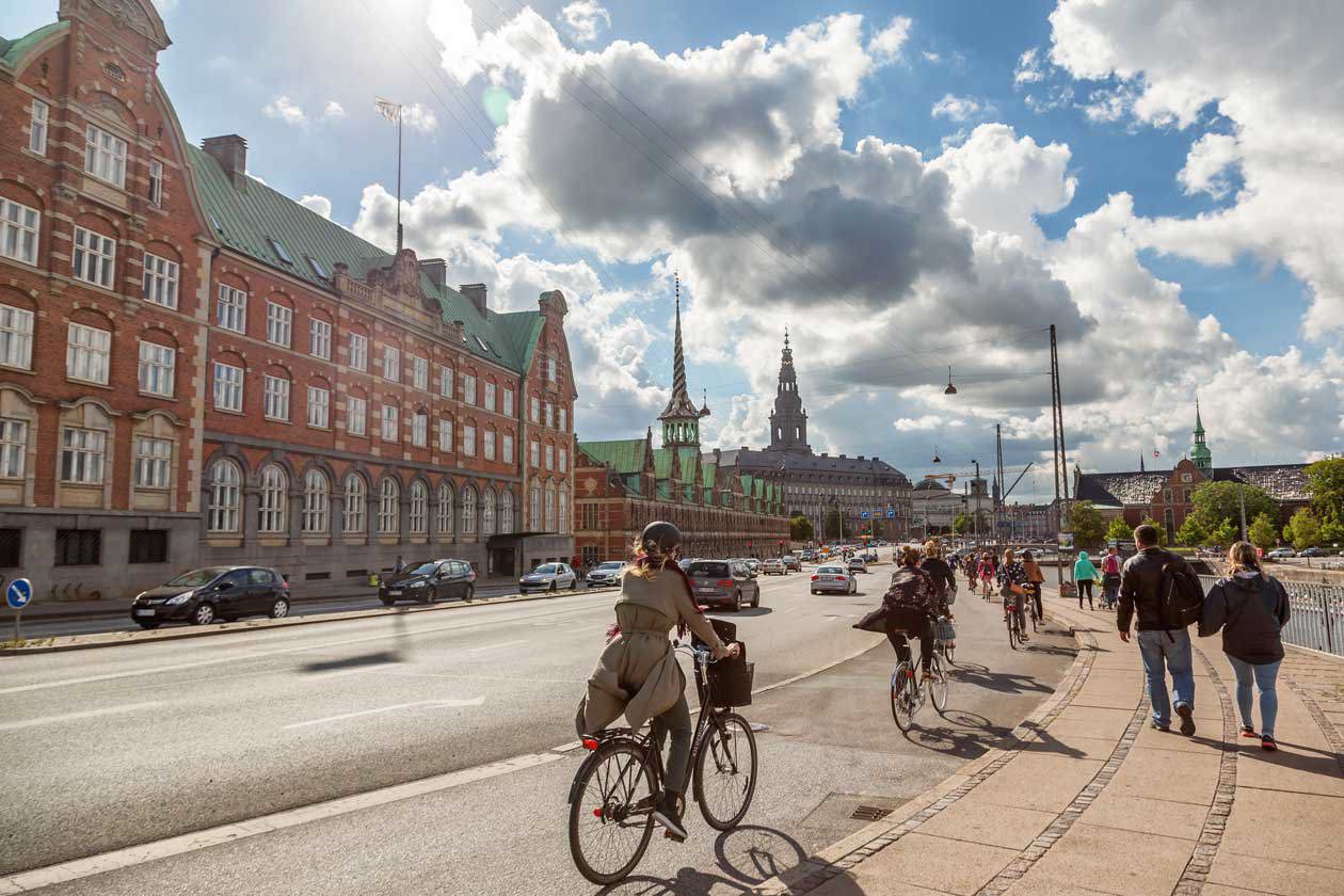 Copenaghen in bicicletta Copyright © Sisterscom.com / Depositphotos