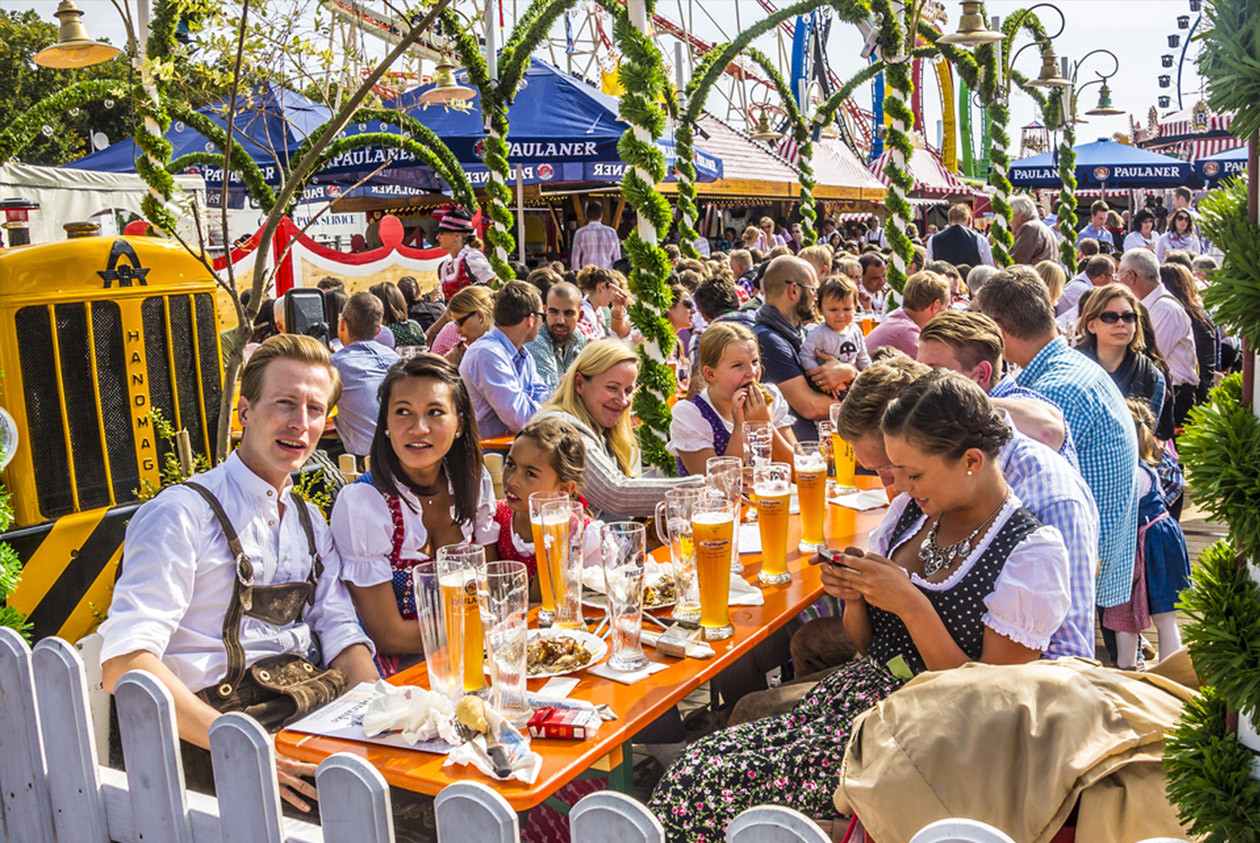 Oktoberfest di Monaco di Baviera Foto: Copyright © Sisterscom.com / Shutterstock