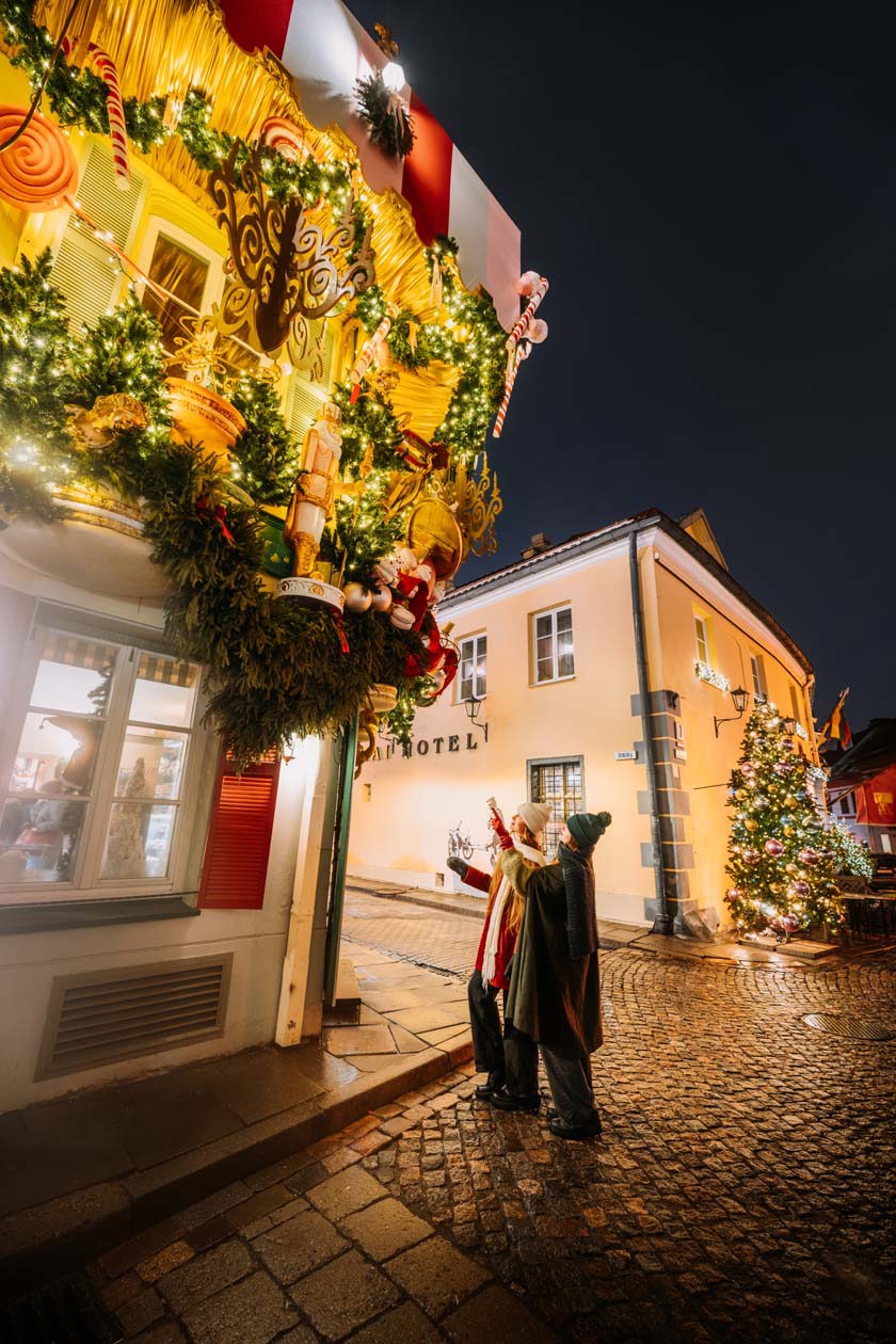 Go Vilnius Christmas Magical City Photoshoot Patryk Biegański