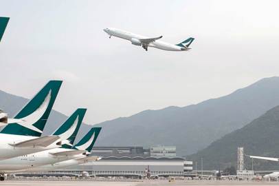 Flights between Hong Kong and Rome Fiumicino with Cathay Pacific