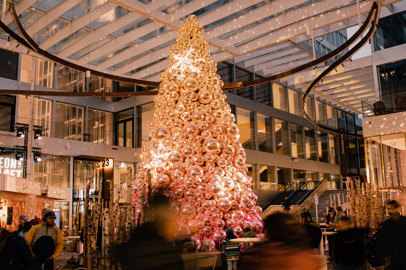 Zurich Airport lights up for Christmas