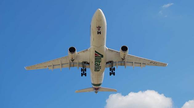 Alitalia: hundreds of Italian citizens repatriated