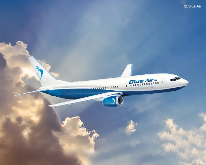 Fly With Blue Air Avion Tourism