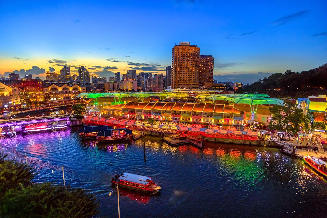 Clarke Quay, Singapore Copyright © Sisterscom.com / Depositphotos