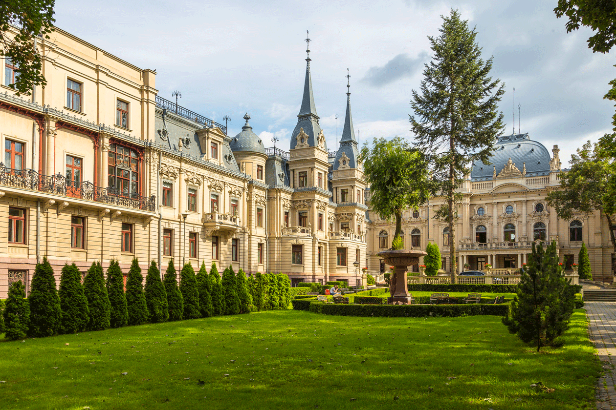 Palazzo di Izrael Poznanski a Lodz Copyright © Sisterscom.com / Depositphotos