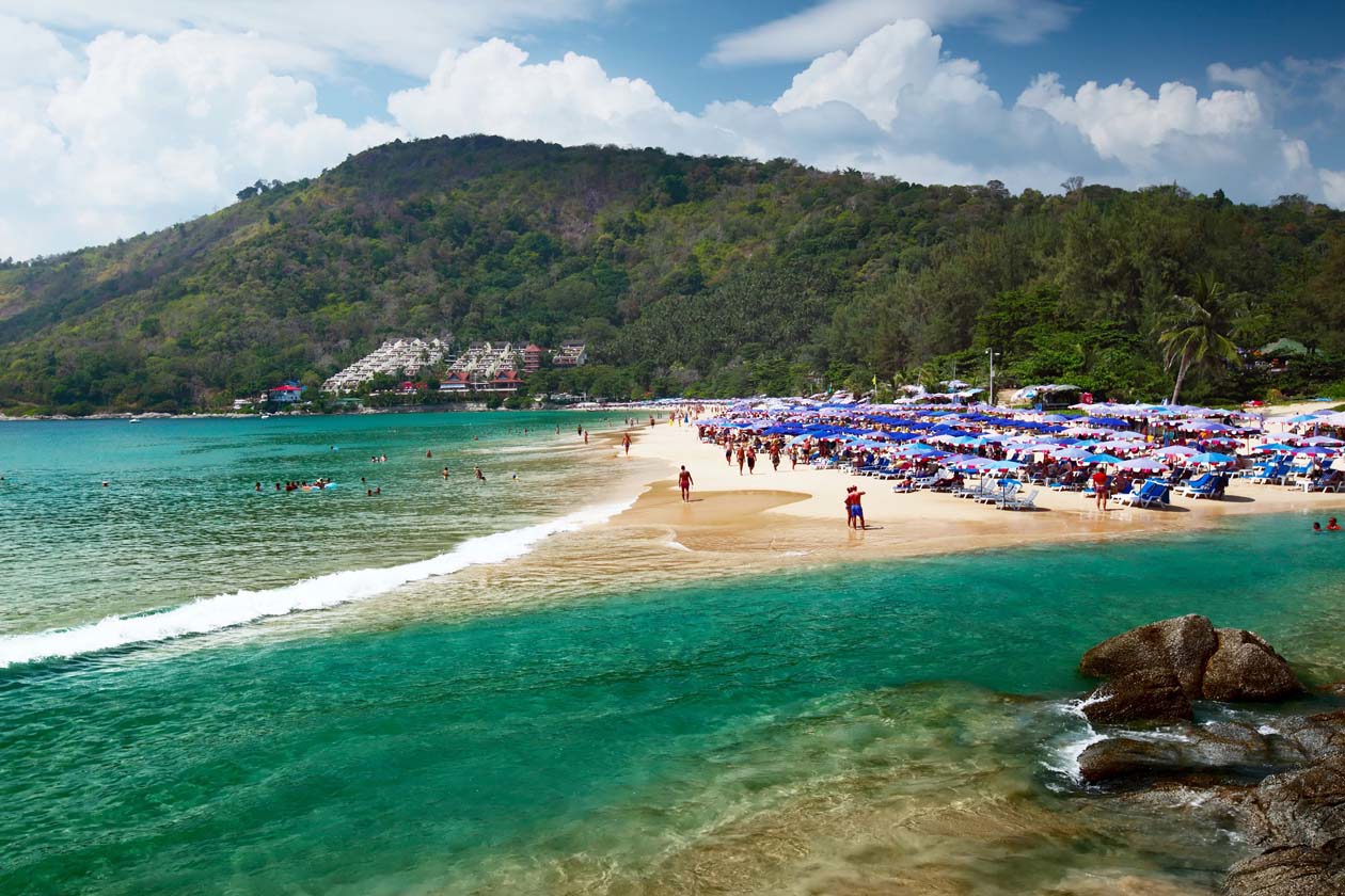 Nai Harn Beach, Phuket Copyright © Sisterscom.com / Depositphotos