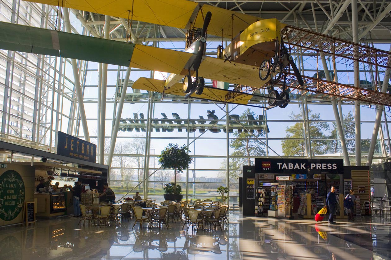 Aeroporto di Bratislava Foto: Copyright © Sisterscom.com / Depositphotos