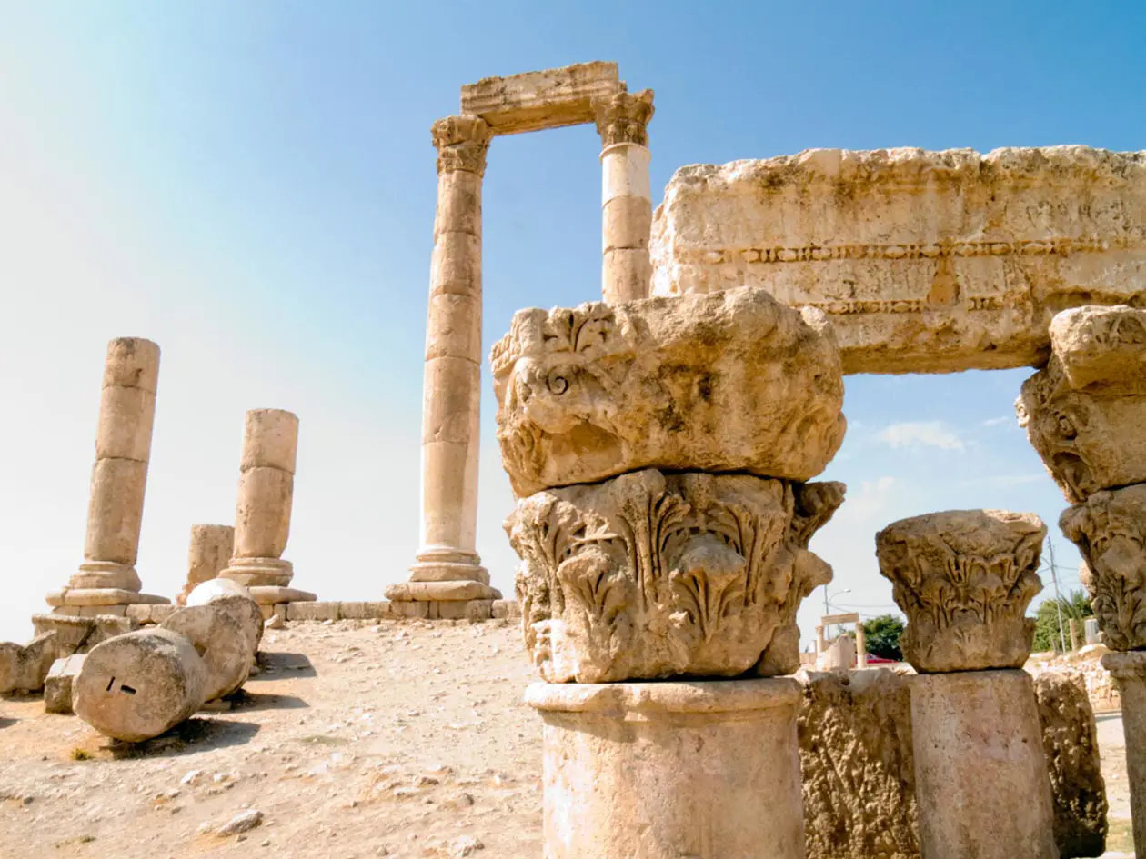 Temple of Hercules, Amman. Photos: Sisterscom.com, Shutterstock