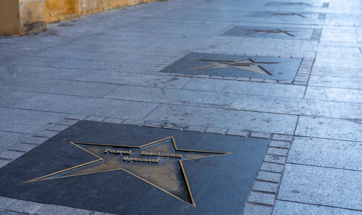 Aleja Gwiazd, il Viale delle Stelle con "HollyŁódź", Lodz. Copyright © Sisterscom.com / Depositphotos 