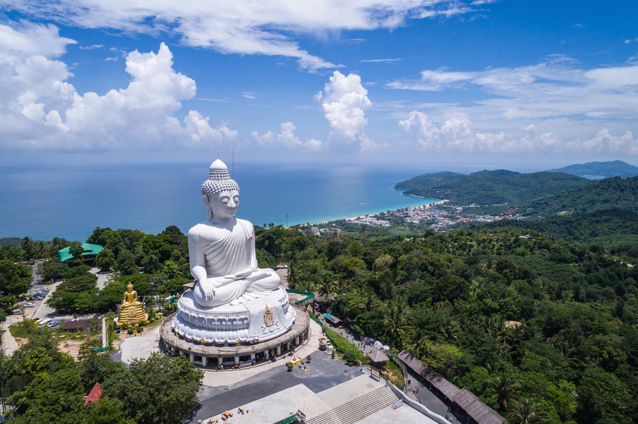 Grande Buddha di Phuket Copyright © Sisterscom.com / Depositphotos