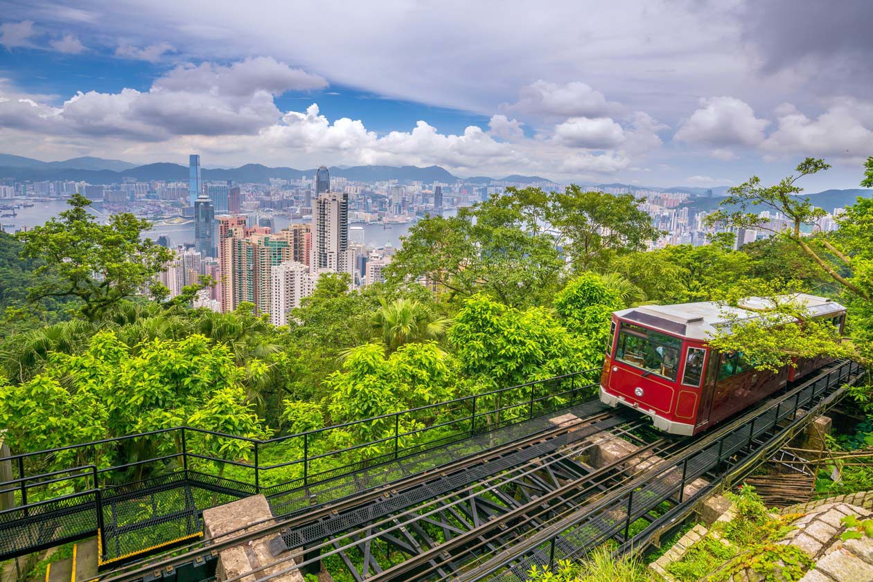 Victoria Peak, Hong Kong Copyright © Sisterscom.com / Depositphotos