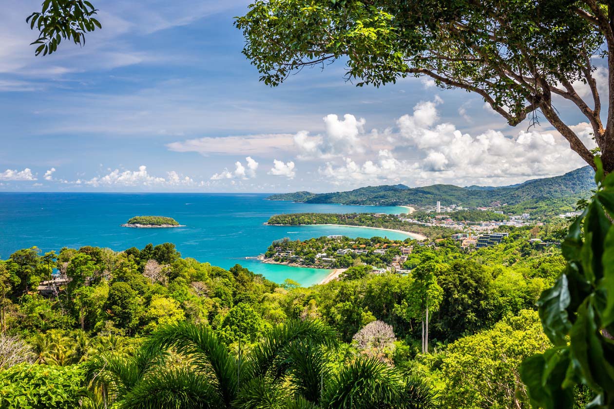 Spiagge di Kata e Karon, Phuket Copyright © Sisterscom.com / Depositphotos