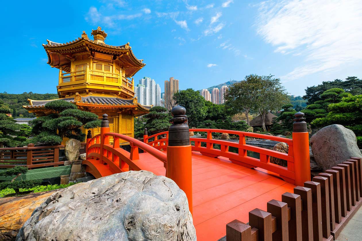 Tempio Chi Lin Nunnery e Giardino Lan Nian, Hong Kong Copyright © Sisterscom.com / Depositphotos