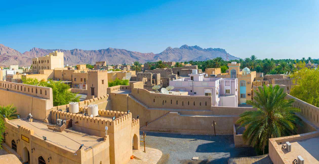 Fortezza della città di Nizwa, Oman Copyright © Sisterscom.com / Depositphotos