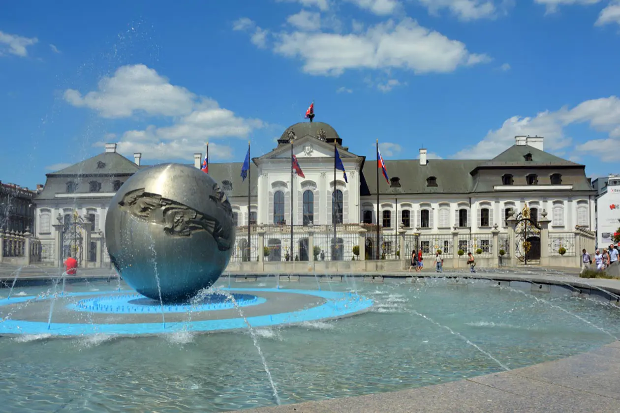 Grassalkovich Palace of Bratislava. Photo: Sisiterscom.com, Shutterstock