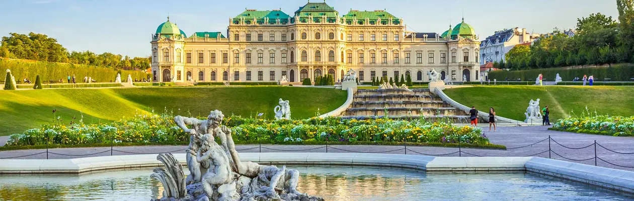 Direct flights from Forlì to Vienna with travel packages