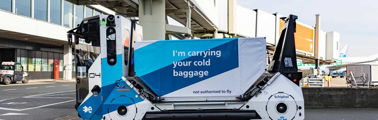 Schiphol tests an electric autonomous vehicle for luggage transport