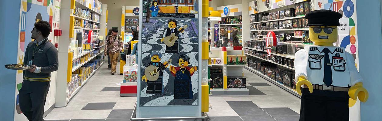 New LEGO store at Lisbon airport