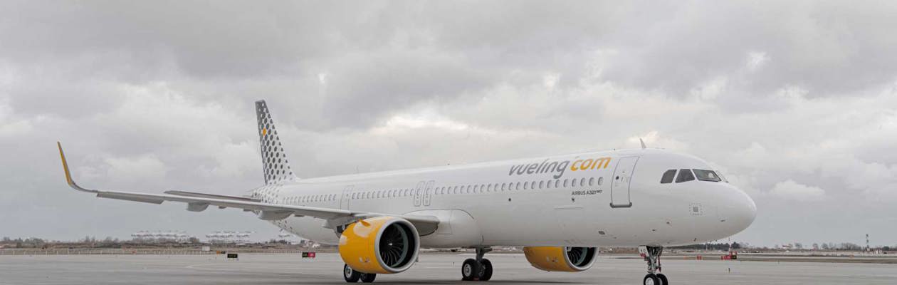 Vueling flies from Rome Fiumicino to Santiago de Compostela