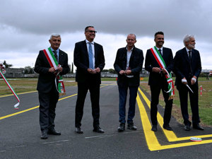 Nuova pista di volo inaugurata all'Aero Club di Bergamo