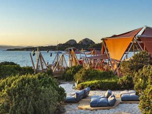 Beach Club experience at the 7Pines Resort in Baja Sardinia