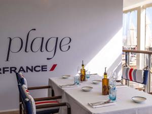 La spiaggia di Air France a Cannes