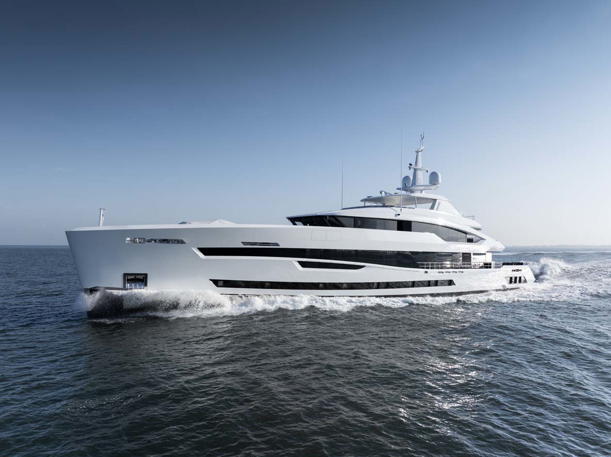 Ruben Griffioen, Santosha, departure, Heesen Yachts Copyright © Heesen Yachts