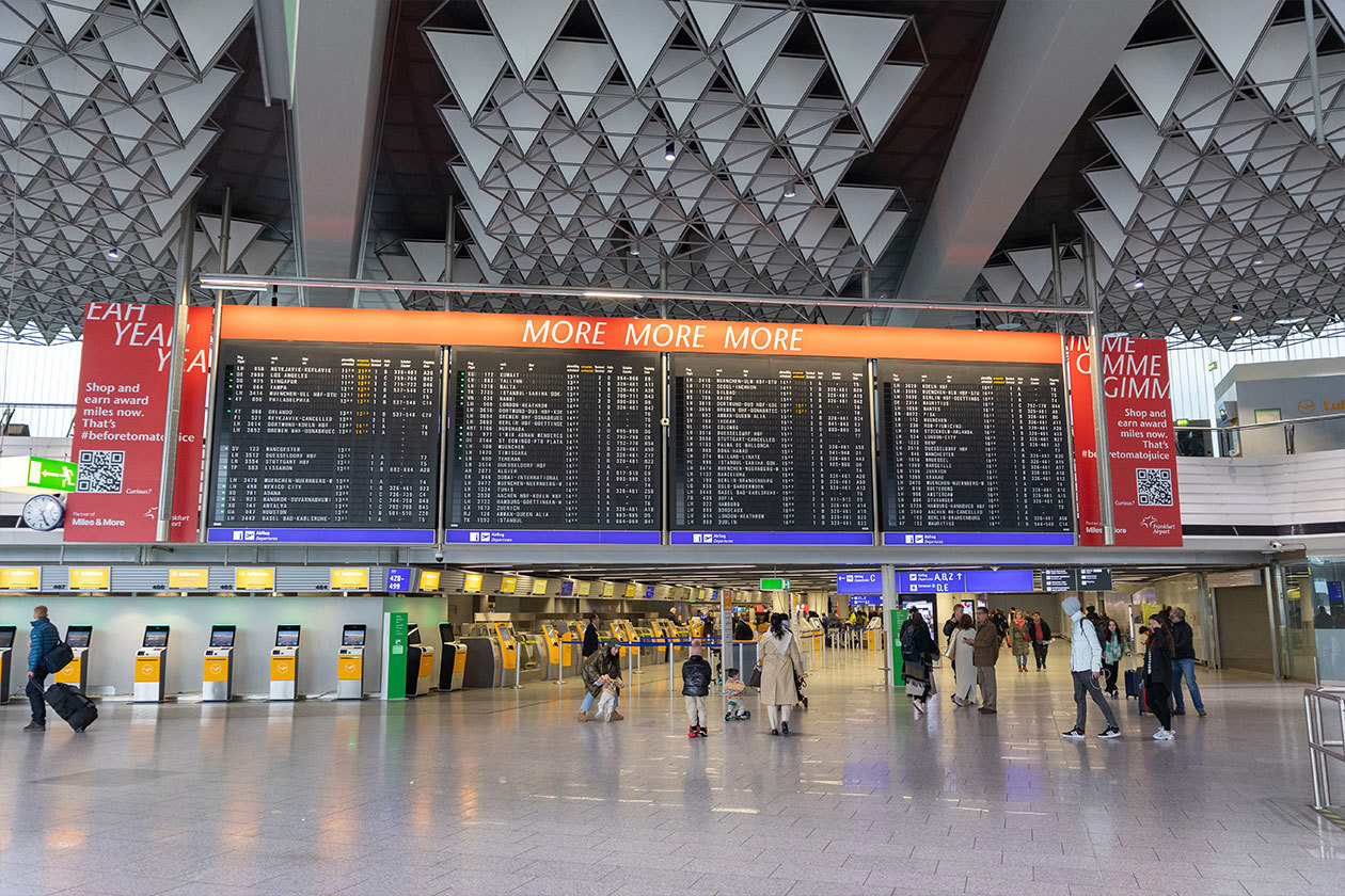 Aeroporto di Francoforte (FRA). Foto: Copyright © Sisterscom.com / Depositphotos