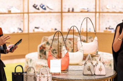 Tory Burch apre una boutique esclusiva al Changi Airport