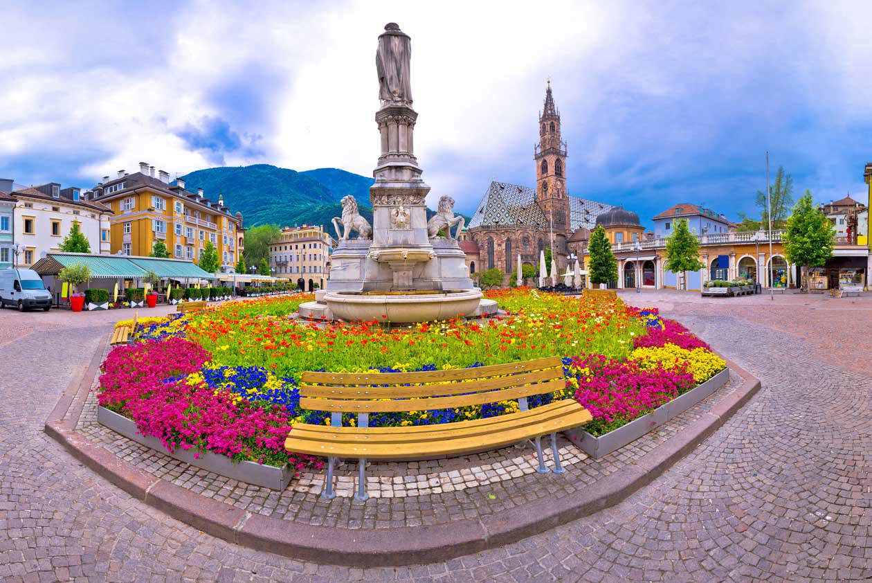 Bolzano Copyright © Sisterscom.com / Depositphotos