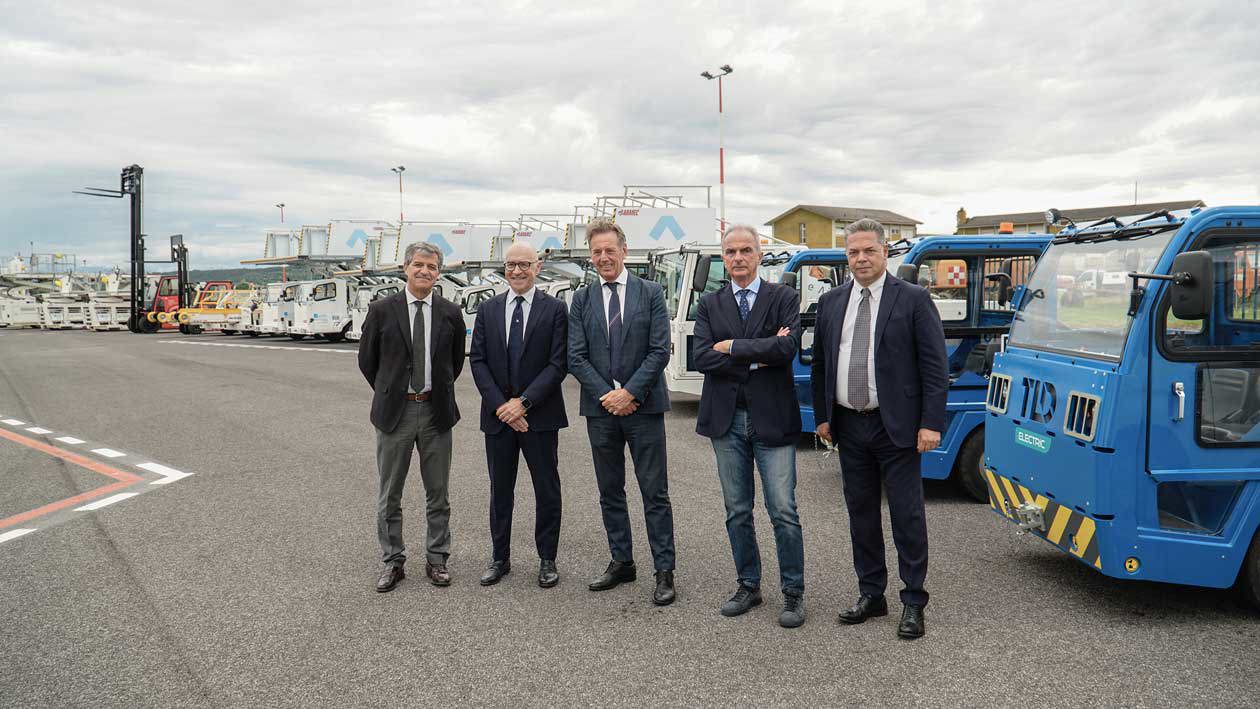 Mezzi elettrici all'Aeroporto di Trieste. CARANFA, MARANO, SOCCIMARRO, DI PALMA, CONSALVO Copyright © Ufficio Stampa Trieste Airport