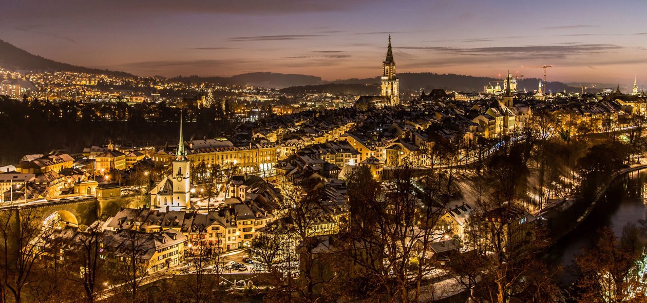 Berna © Sisterscom.com, Shutterstock