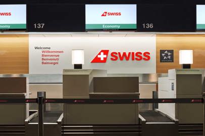 Cambio check-in per i passeggeri Swiss a Zurigo