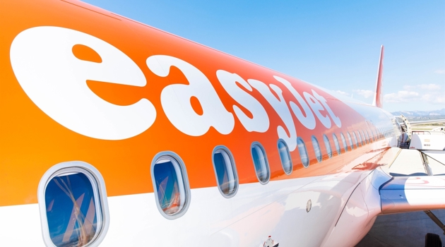 easyJet mette in vendita i voli per l'estate 2023