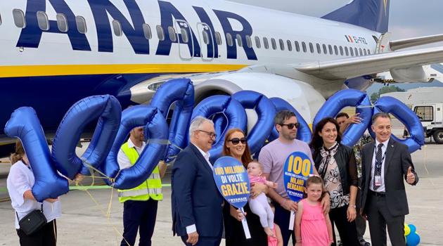 Ryanair festeggia i 100 milioni di passeggeri a Milano Bergamo